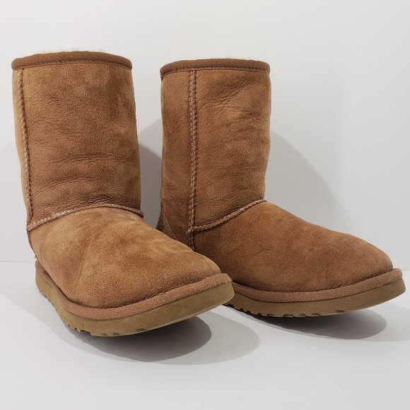 UGG Australia Brown Classic Short Boots Size W 5 Leather Sheepskin - Picture 2 of 9